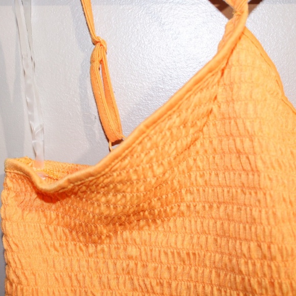 NWT Tangerine Crave Fame Juniors Smocked Halter Top Size XS - Picture 6 of 9